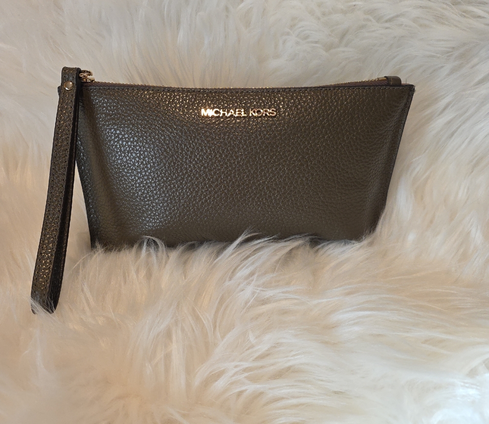 Michael Kors Pebble Leather Olive Green XLarge Clutch Wristlet Like New
